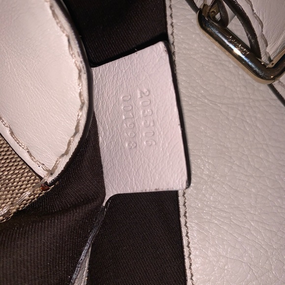 Authentic Gucci Hobo Shoulder Bag - Picture 4 of 6